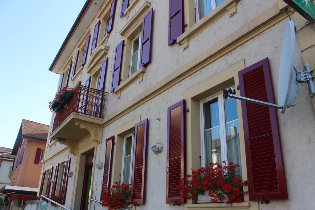 Hotel De La Gare Yvonand Exteriör bild